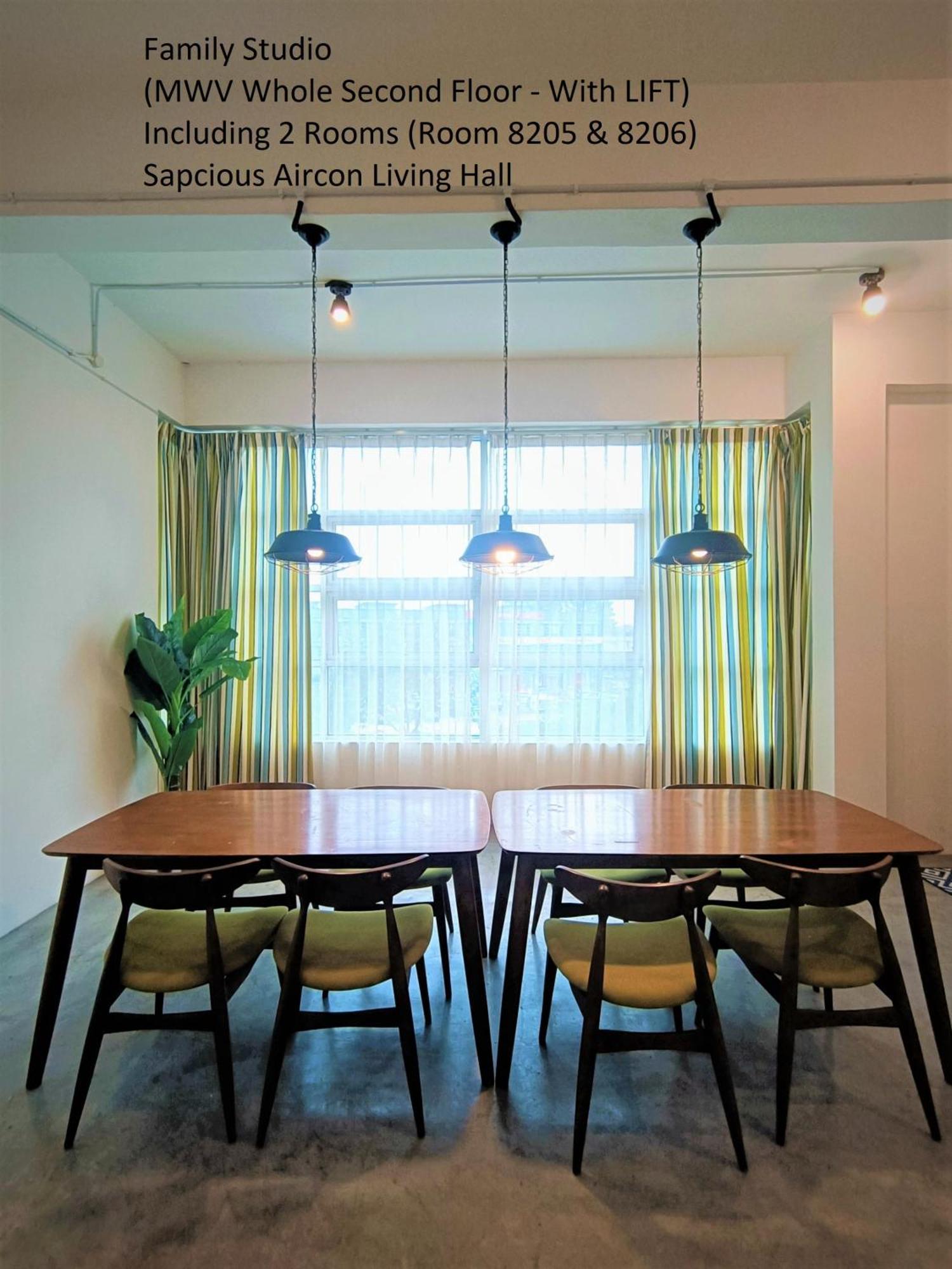 Mwv Family Suite Room มัวร์ ภายนอก รูปภาพ