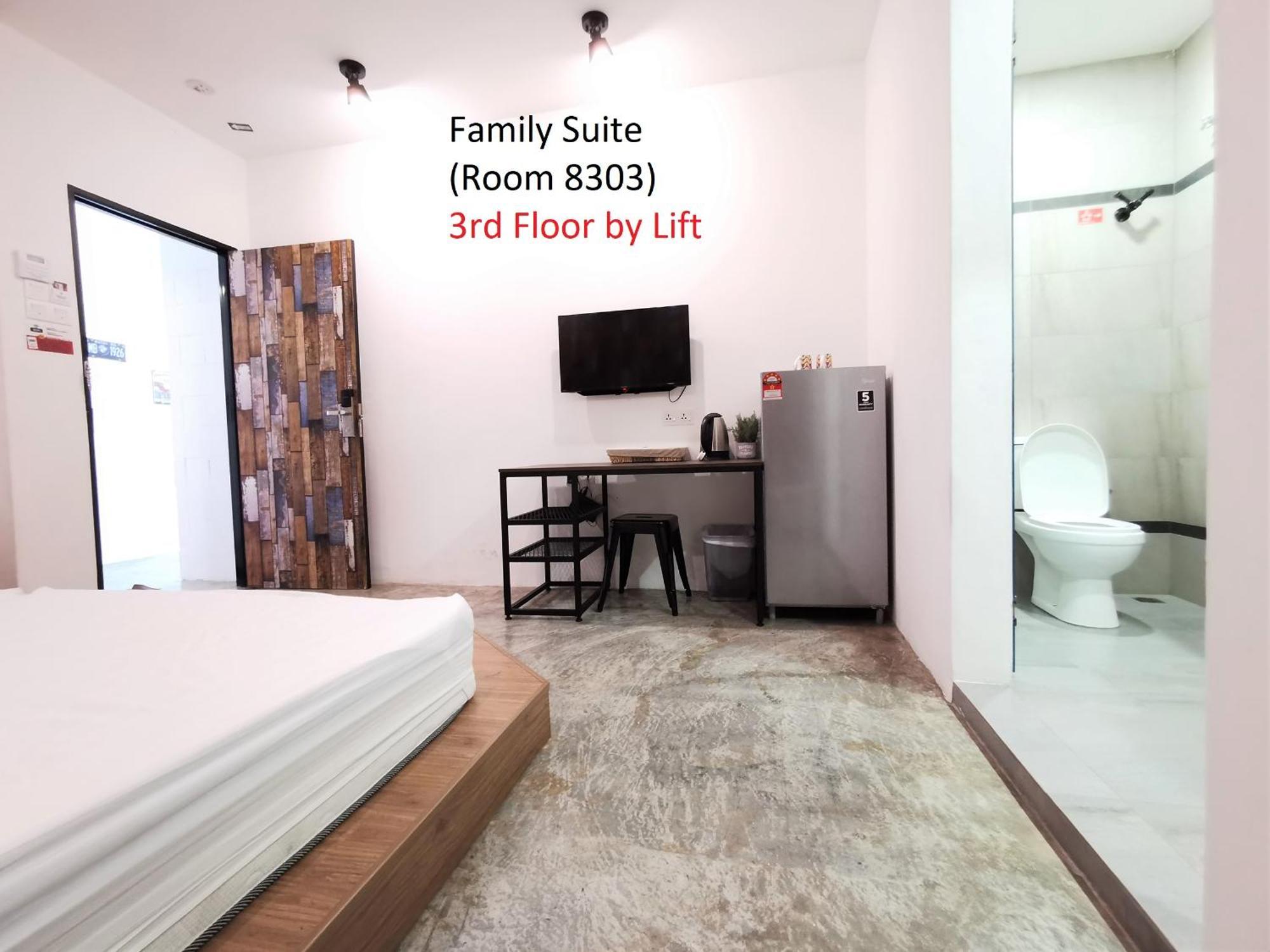 Mwv Family Suite Room มัวร์ ภายนอก รูปภาพ