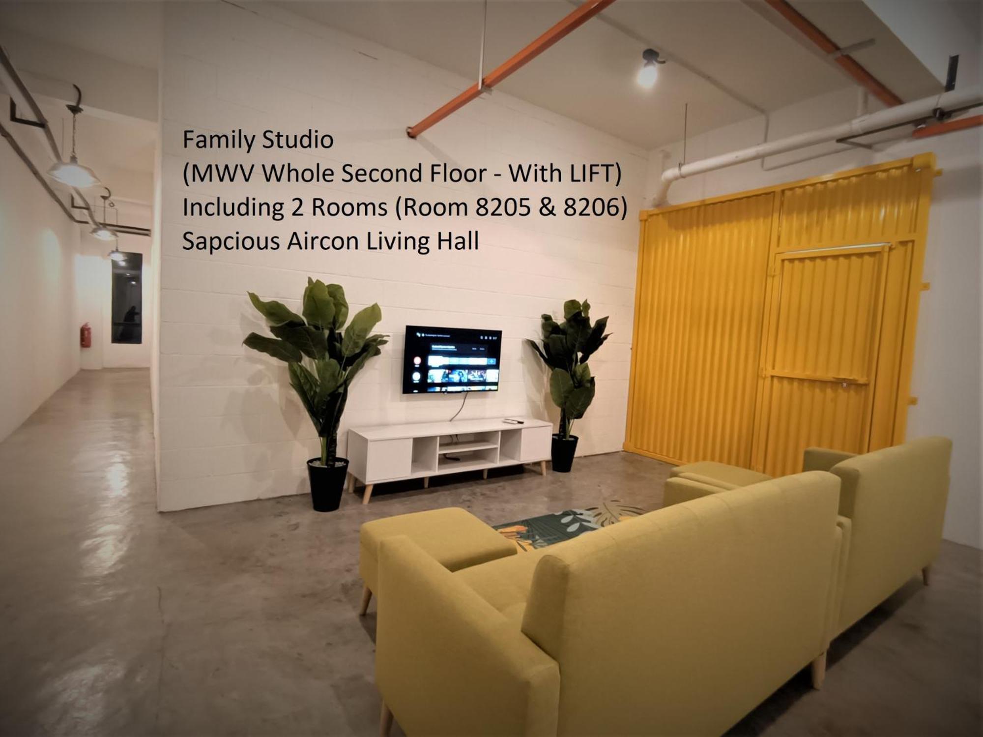Mwv Family Suite Room มัวร์ ภายนอก รูปภาพ