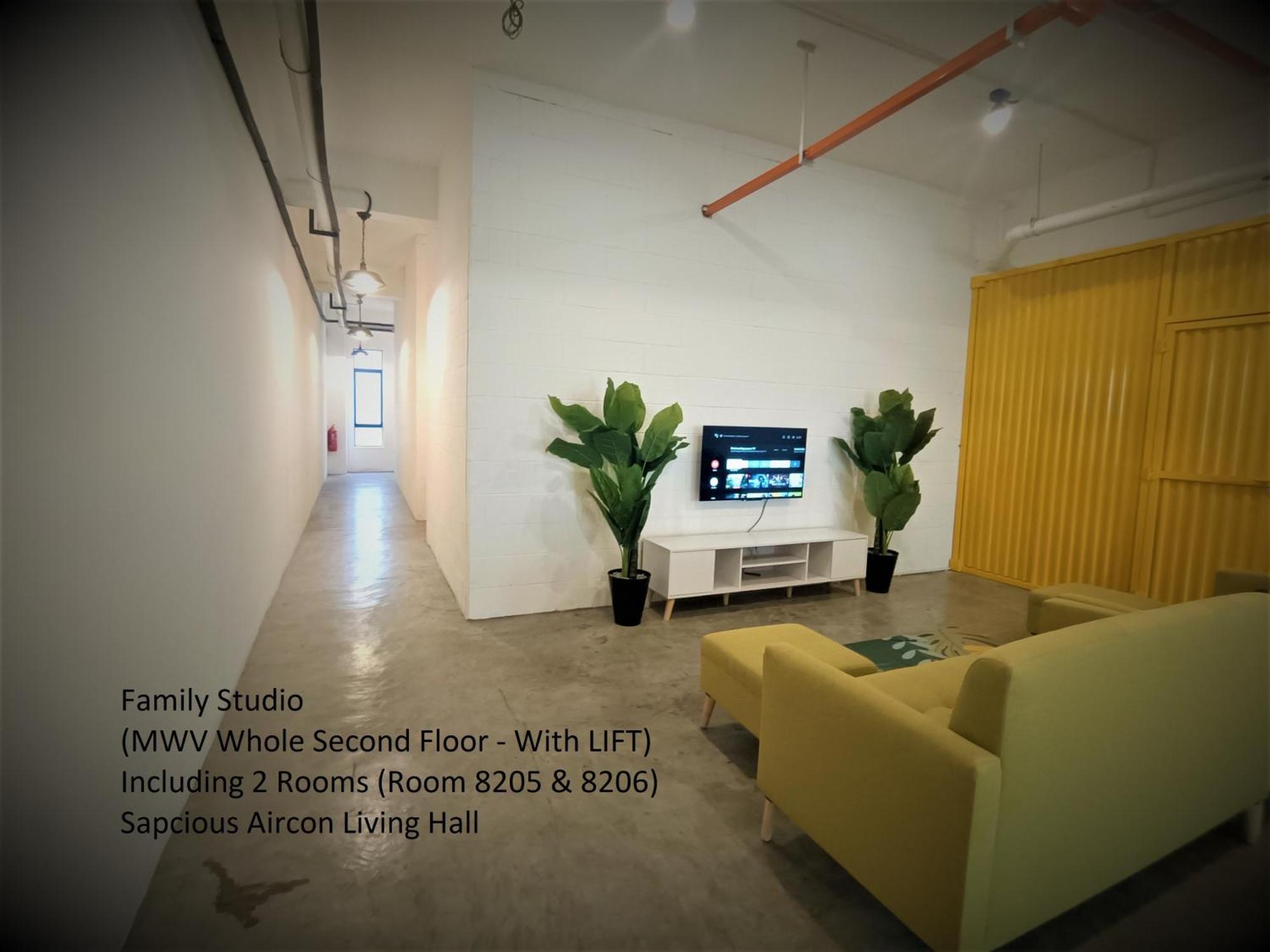 Mwv Family Suite Room มัวร์ ภายนอก รูปภาพ