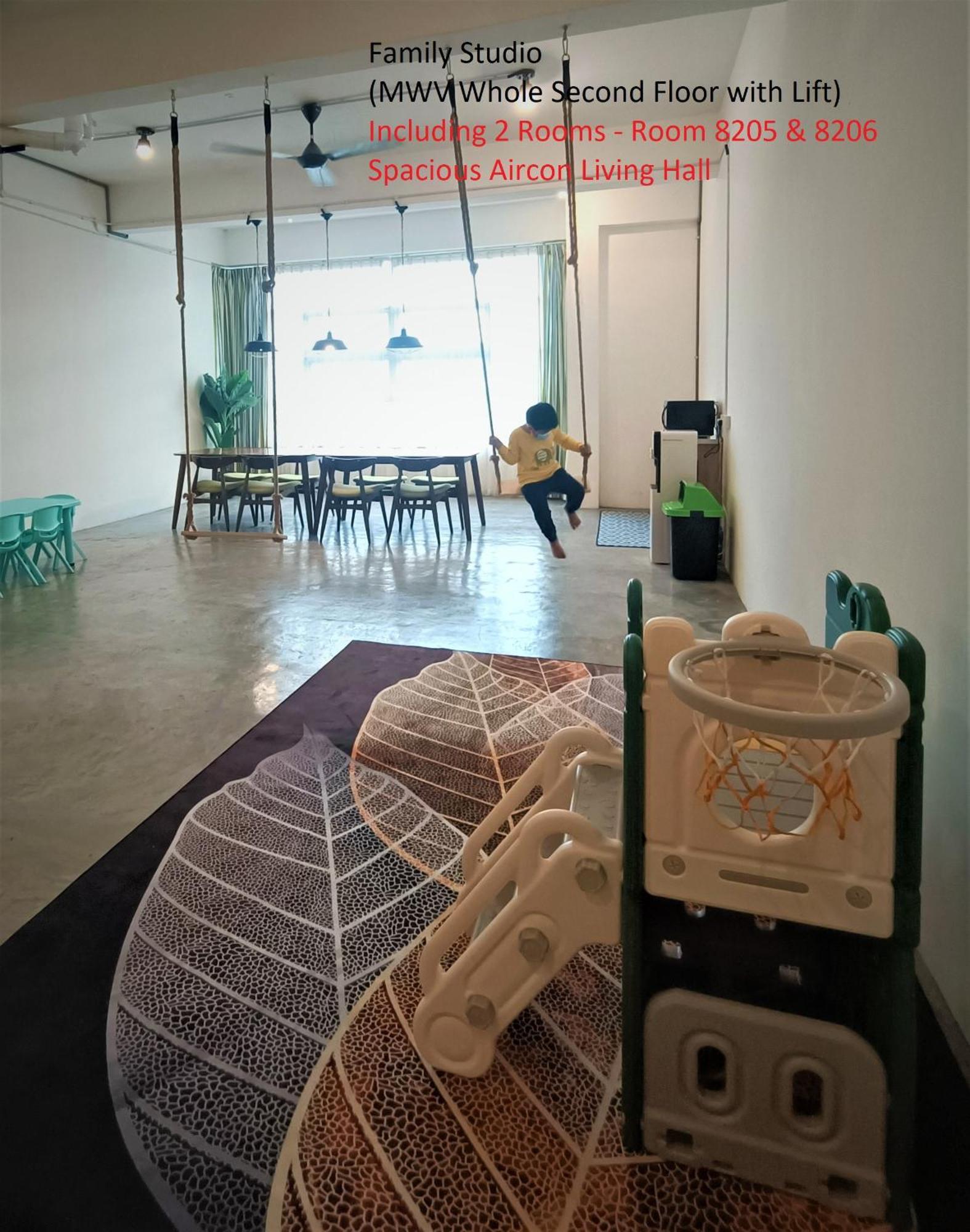 Mwv Family Suite Room มัวร์ ภายนอก รูปภาพ