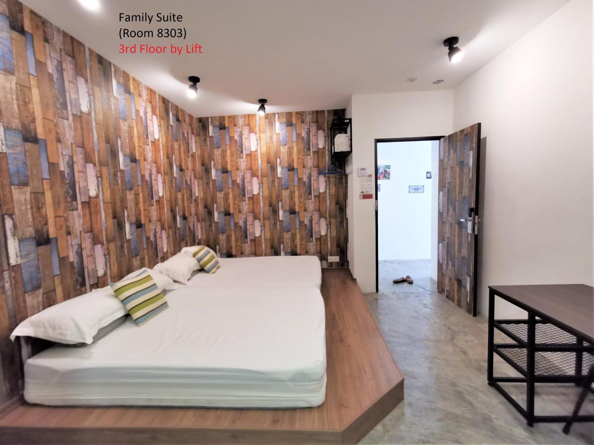 Mwv Family Suite Room มัวร์ ภายนอก รูปภาพ