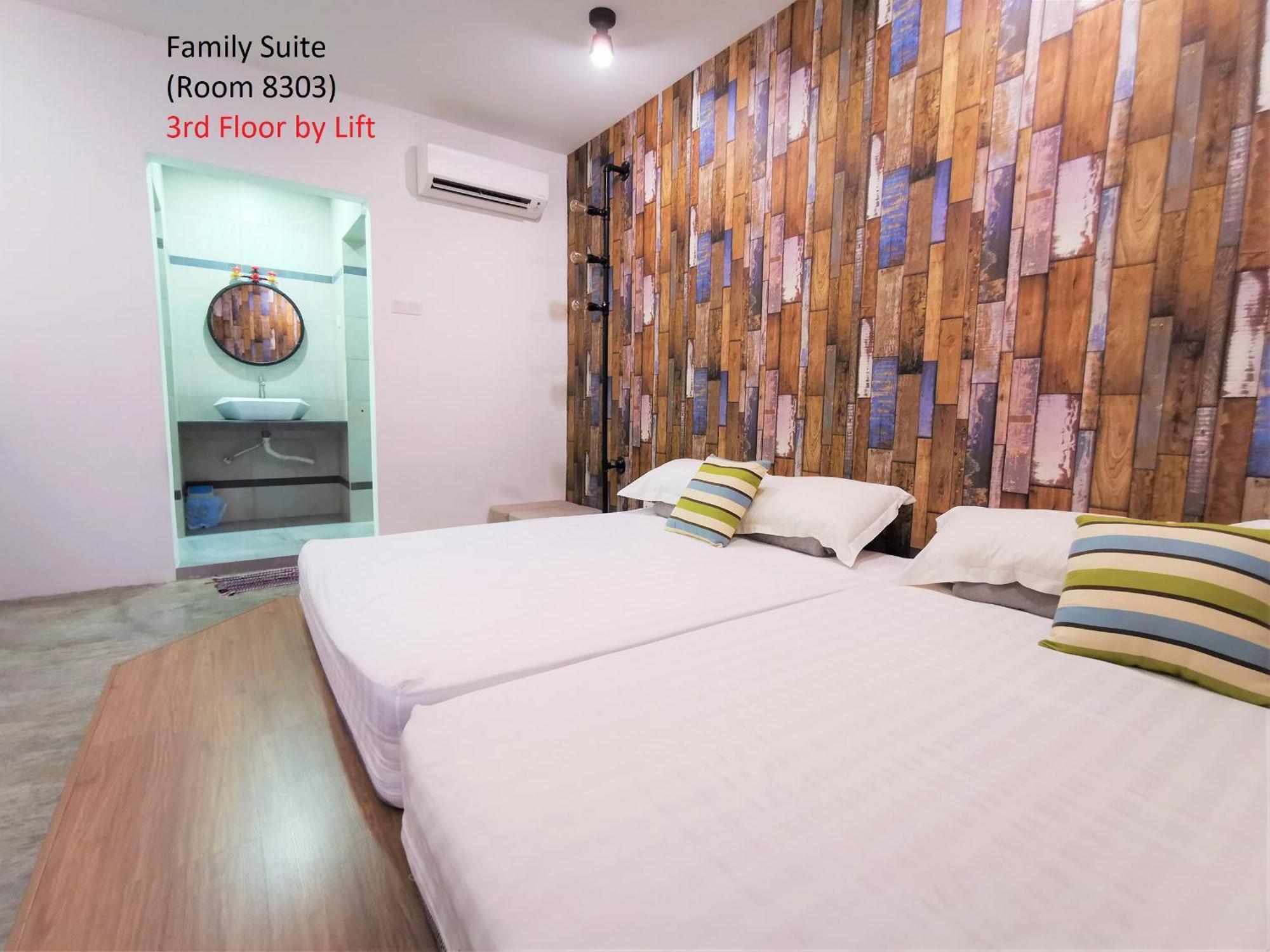 Mwv Family Suite Room มัวร์ ภายนอก รูปภาพ